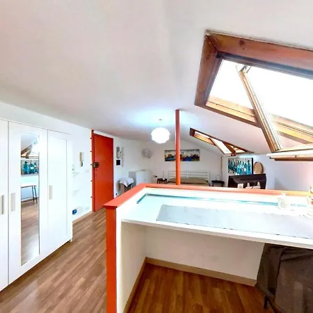 Appartement Mansarda Loftorino *